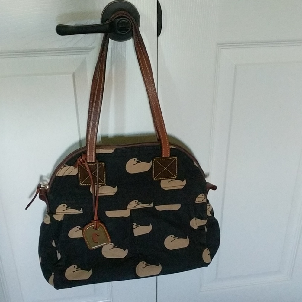 Dooney n Bourke bag